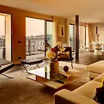 Superb Apartment With Terrace And Private Gym
